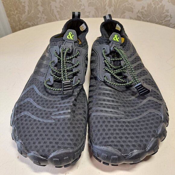 Men's Size 43 (US Size 10) Black Water Shoes Elastic Laces with Toggle NWOT - Picture 1 of 10